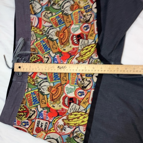 Matix waist 35” Velcro tie front Board Shorts with patch / logo print material - Picture 11 of 16